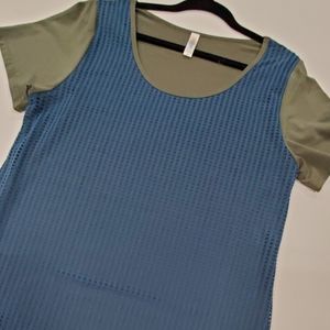 XL LuLaRoe Classic tee NWT